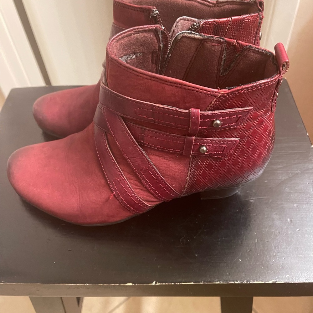 Women’s boots